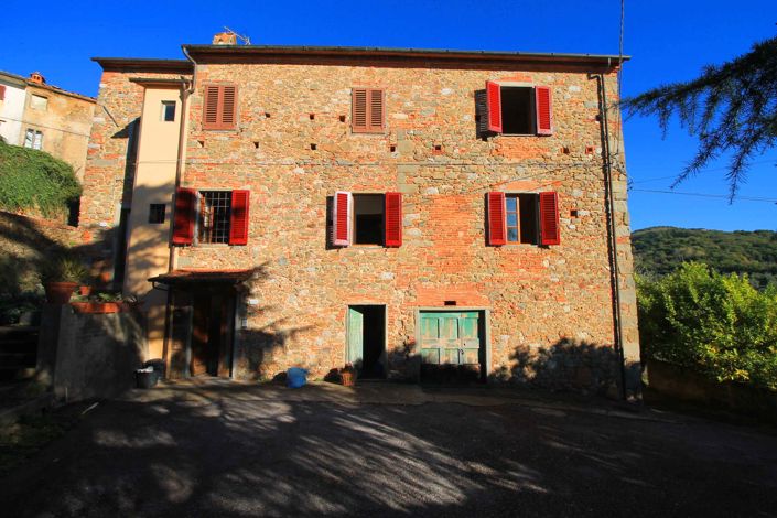 Image No.1-5 Bed Property for sale