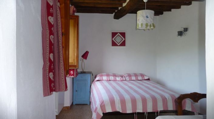 Image No.12-4 Bed House for sale