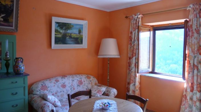 Image No.6-4 Bed House for sale