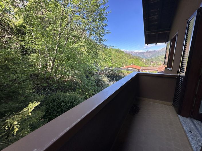 Image No.9-2 Bed Semi-Detached for sale