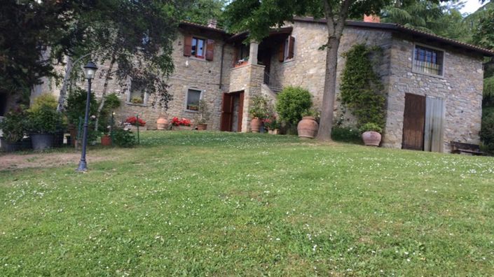 Image No.11-3 Bed Property for sale