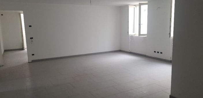 Image No.8-5 Bed Villa for sale