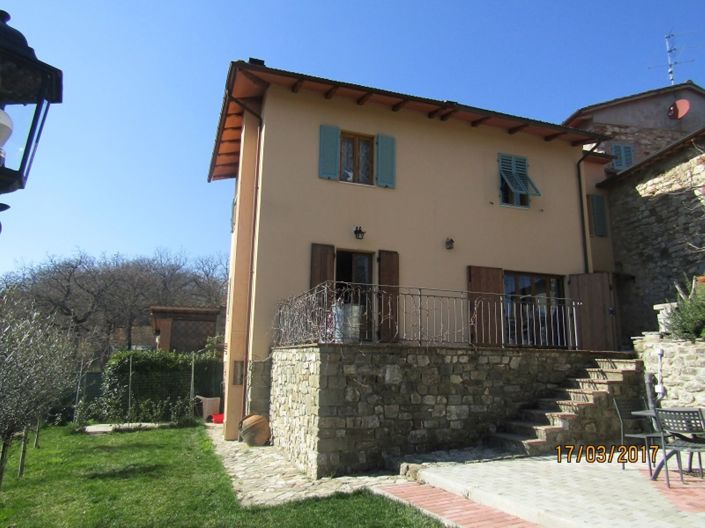 Image No.1-3 Bed Semi-Detached for sale