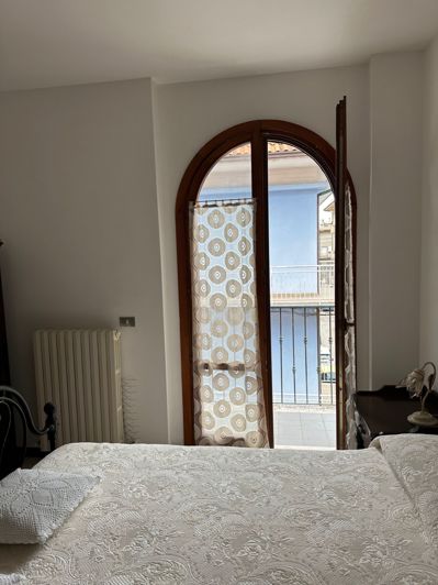 Image No.8-3 Bed Apartment for sale