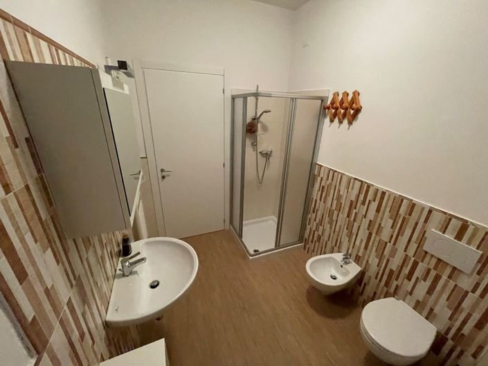 Image No.12-2 Bed Apartment for sale