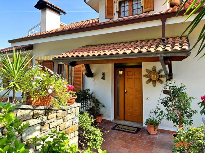 Image No.2-3 Bed Apartment for sale