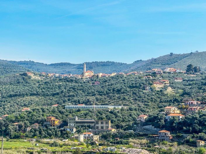 Image No.3-3 Bed Apartment for sale