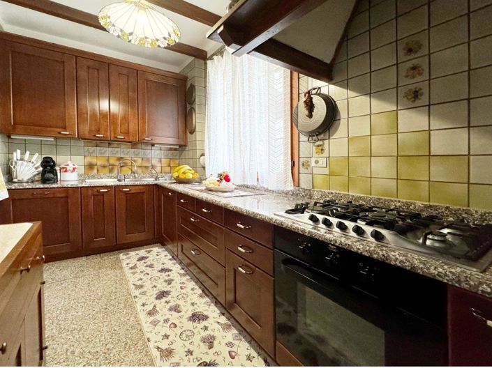 Image No.8-3 Bed Apartment for sale