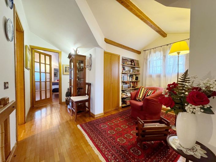 Image No.9-3 Bed Apartment for sale