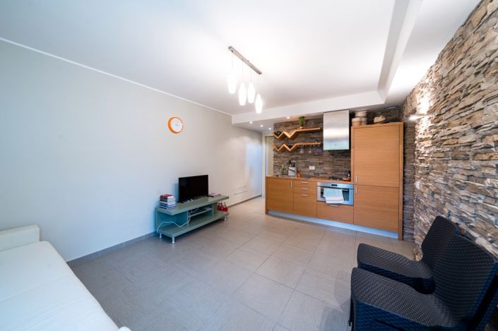 Image No.12-3 Bed Semi-Detached for sale