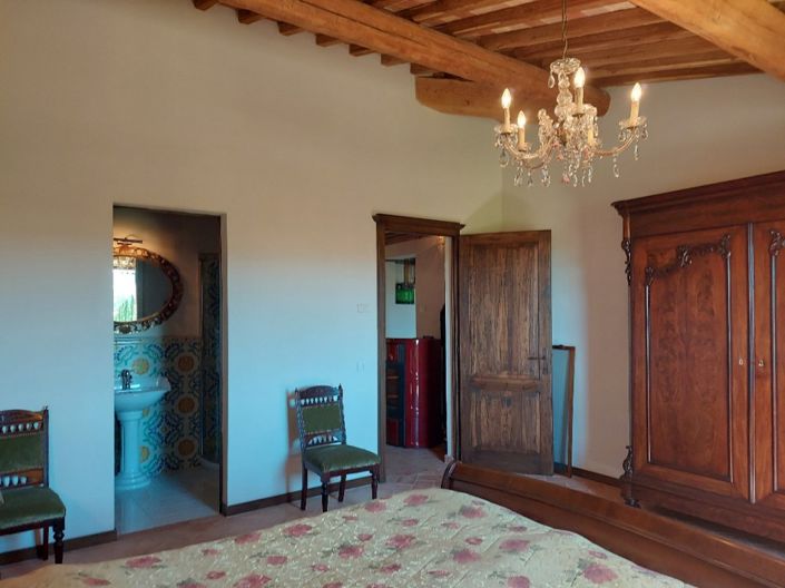 Image No.11-2 Bed Semi-Detached for sale