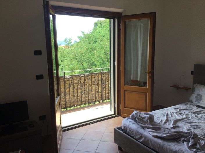 Image No.11-5 Bed House for sale