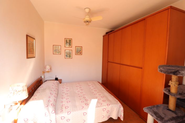 Image No.6-3 Bed House for sale