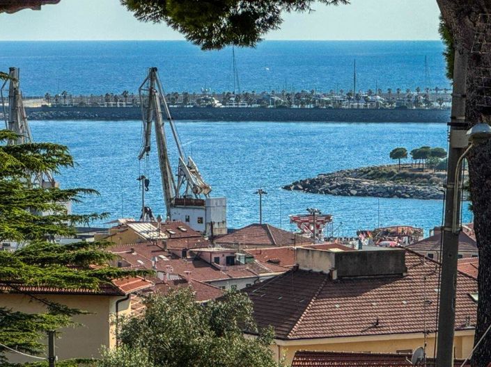 Image No.11-Appartement de 2 chambres à vendre à Imperia