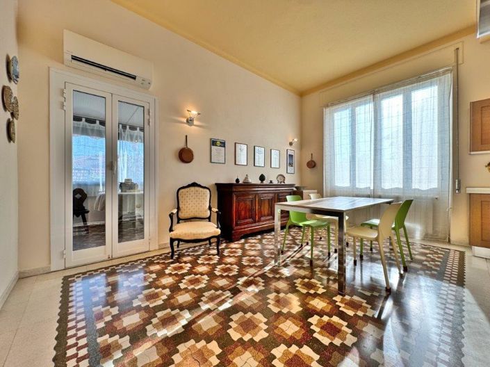 Image No.5-Appartement de 2 chambres à vendre à Imperia