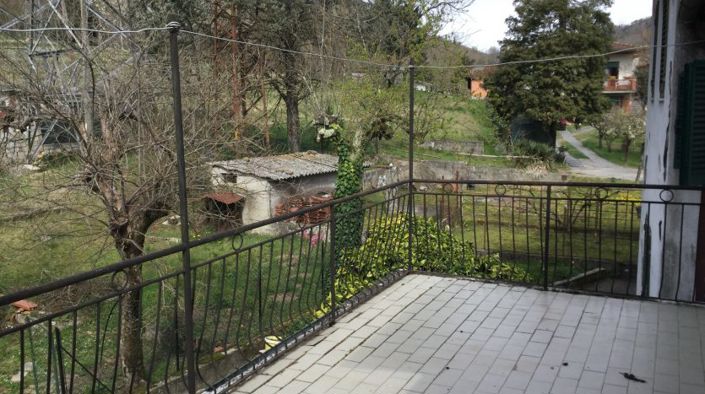 Image No.2-Jumelé de 2 chambres à vendre à Borgo a Mozzano