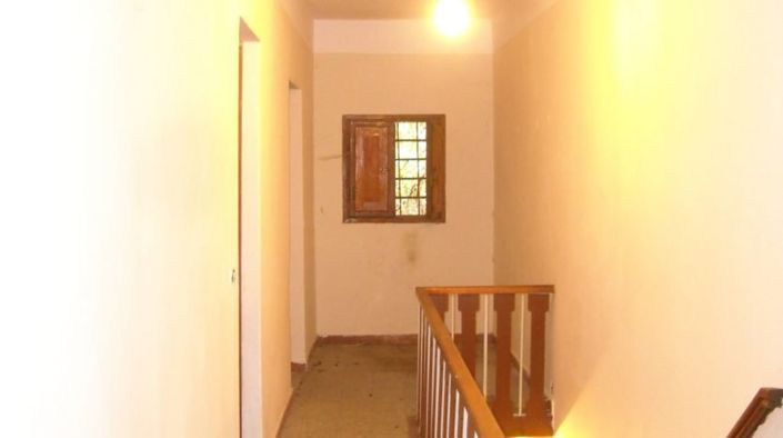 Image No.12-3 Bed Property for sale