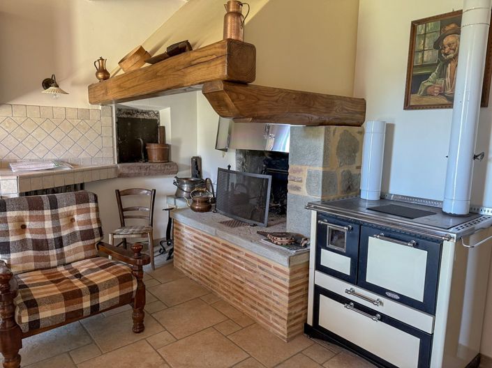 Image No.10-6 Bed Villa for sale