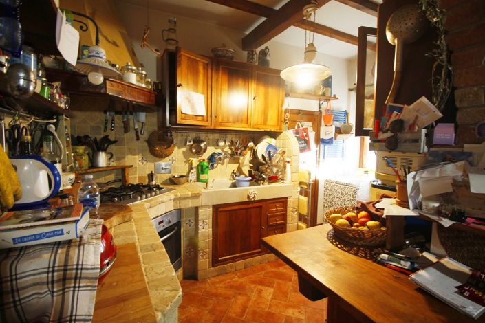 Image No.10-4 Bed House for sale