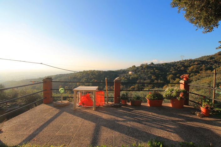 Image No.5-4 Bed House for sale