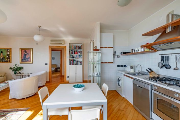 Image No.6-2 Bed Apartment for sale