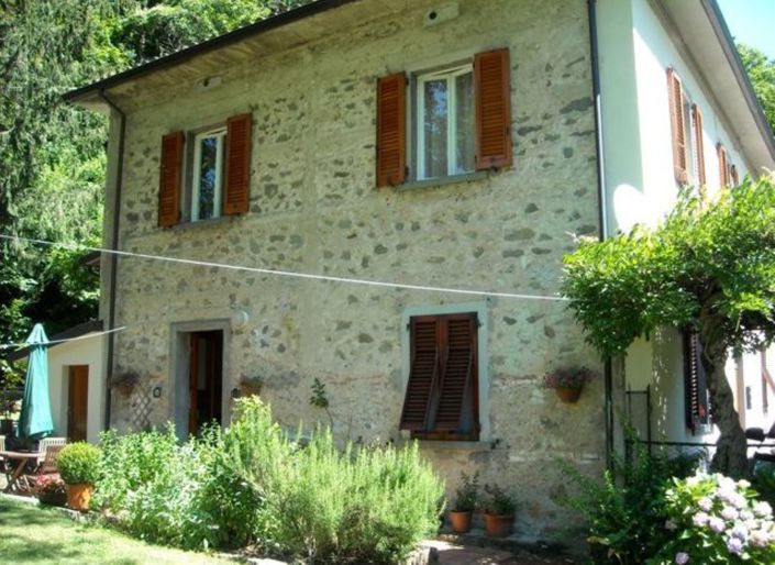 Image No.2-Propriété de 5 chambres à vendre à Bagni di Lucca
