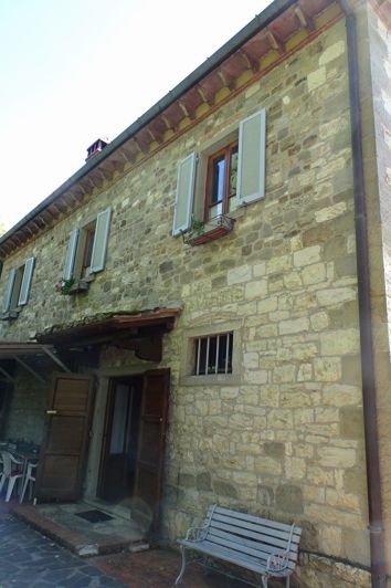 Image No.20-9 Bed Property for sale