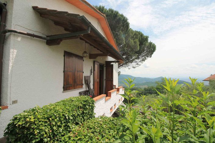 Image No.15-4 Bed Property for sale