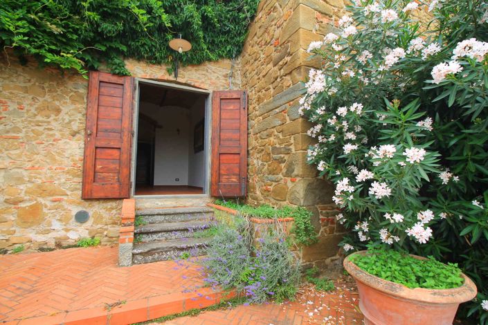 Image No.14-3 Bed House for sale