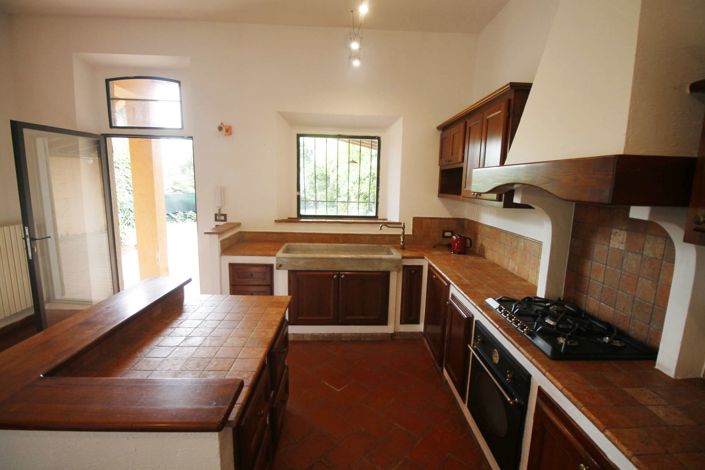 Image No.7-3 Bed House for sale