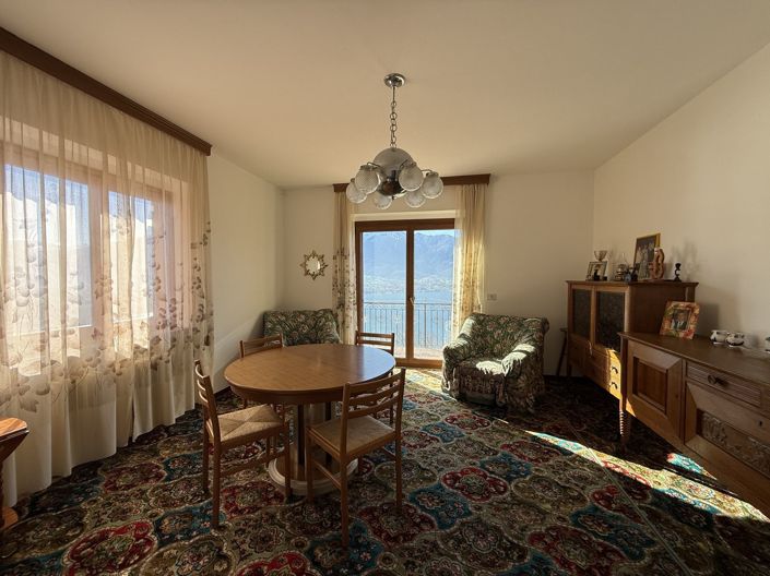 Image No.9-Propriété de 6 chambres à vendre à Gera Lario