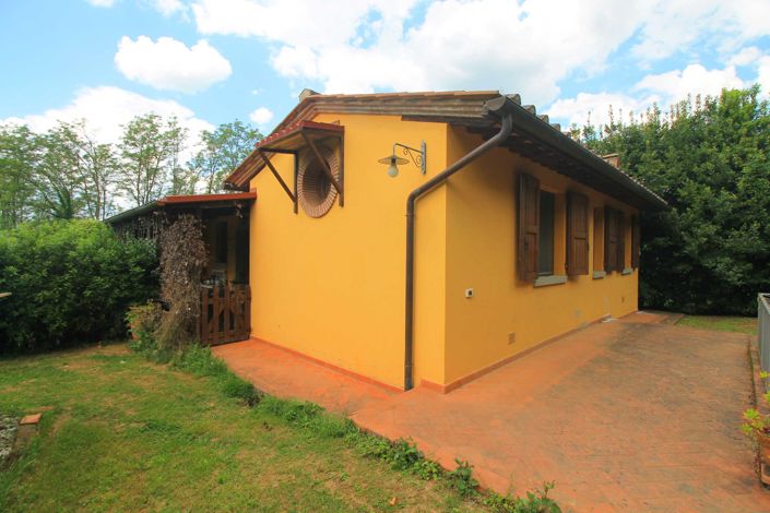 Image No.4-2 Bed Property for sale