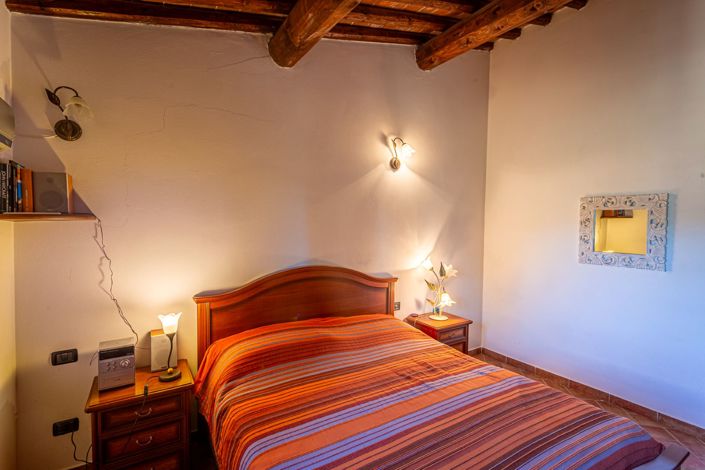 Image No.11-Appartement de 2 chambres à vendre à Gambassi Terme