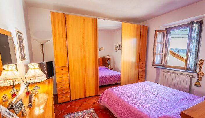 Image No.11-Maison de 2 chambres à vendre à Lajatico