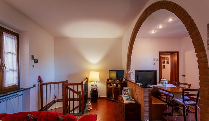 Image No.4-Maison de 2 chambres à vendre à Lajatico