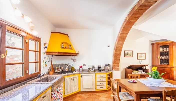 Image No.9-Maison de 2 chambres à vendre à Lajatico