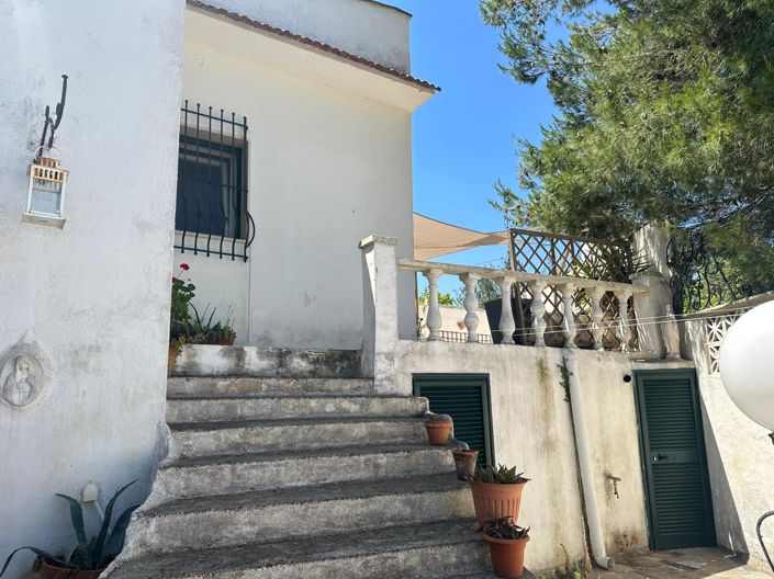 Image No.16-2 Bed Semi-Detached for sale