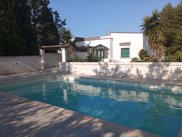 Image No.24-2 Bed Semi-Detached for sale