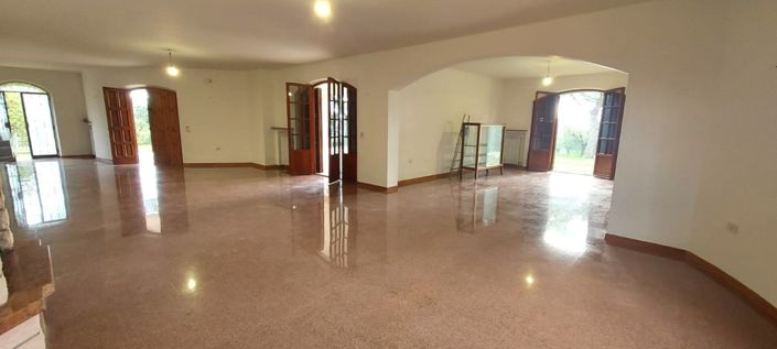 Image No.4-5 Bed Property for sale