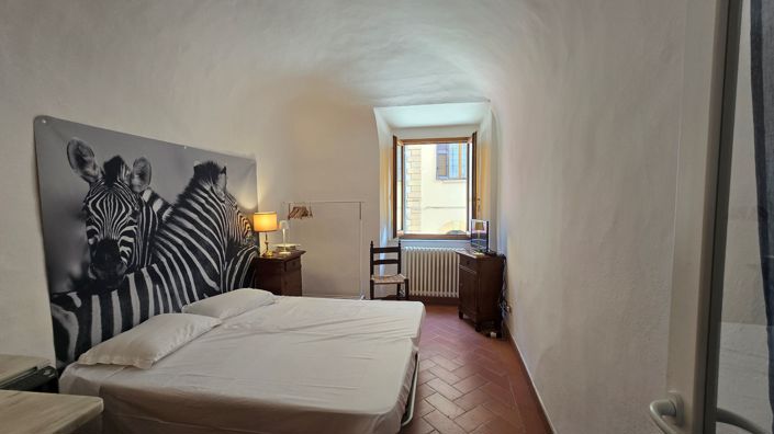 Image No.11-7 Bed House for sale