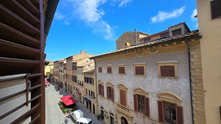 Image No.2-7 Bed House for sale