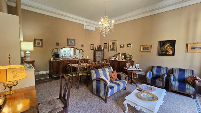 Image No.3-7 Bed House for sale