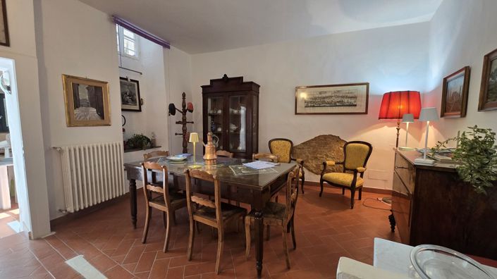 Image No.9-7 Bed House for sale