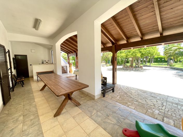 Image No.3-3 Bed Villa for sale