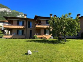 2 Bed Apartment for sale, Mezzegra Image