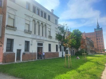 1 - Venice, Apartment