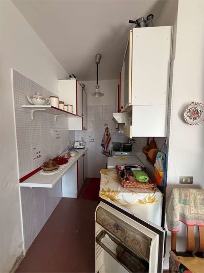 Image No.4-2 Bed Semi-Detached for sale