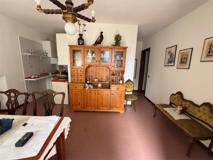 Image No.8-2 Bed Semi-Detached for sale