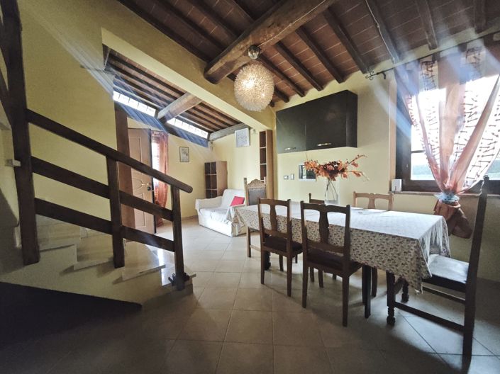 Image No.5-Jumelé de 3 chambres à vendre à Volterra