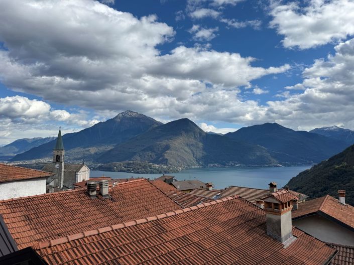 Image No.2-Maison de 4 chambres à vendre à Gravedona